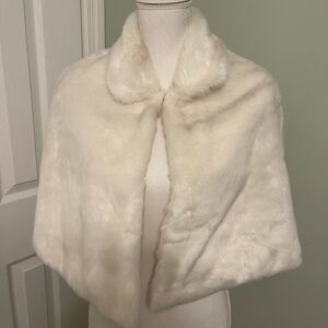 David’s Bridal Wedding Faux Fur Cape